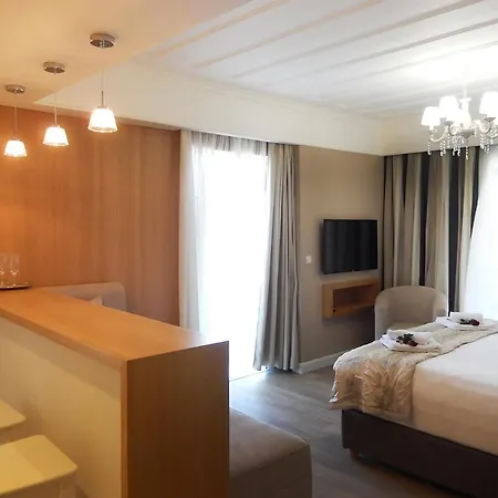 Aparthotel ιρισ/iris *