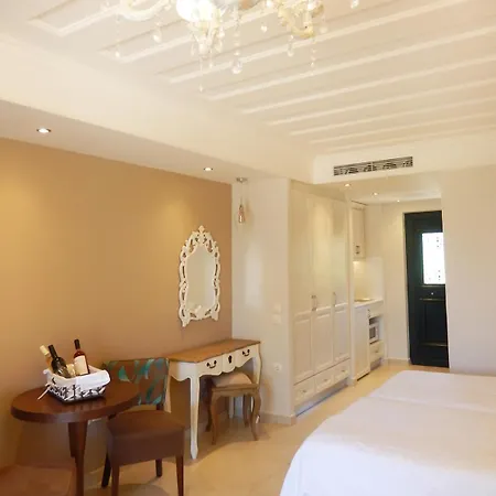 ιρισ/iris Aparthotel