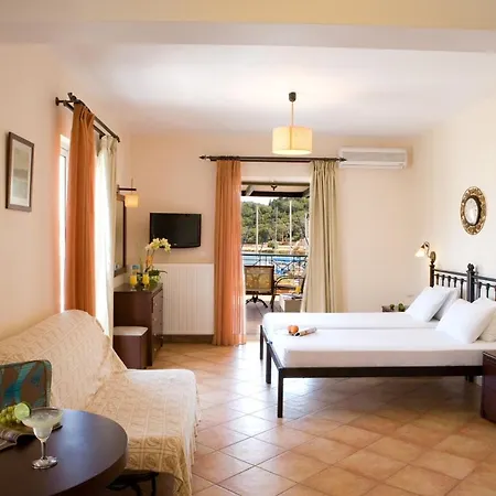 ιρισ/iris Aparthotel *